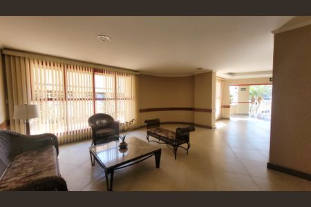 Apartamento à venda com 145m², 4 quartos e 2 vagas Apartamento à venda com 145m², 4 quartos e 2 vagasÁrea comum - Salão de festas