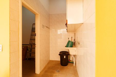 Casa à venda com 156m², 3 quartos e 4 vagasÁrea de Serviço