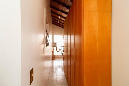 Casa à venda com 156m², 3 quartos e 4 vagasSuíte 2