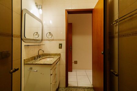 Casa à venda com 156m², 3 quartos e 4 vagasBanheiro da Suíte 3