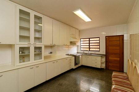 Casa à venda com 156m², 3 quartos e 4 vagasLavabo