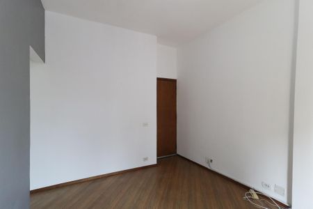 Apartamento para alugar com 65m², 2 quartos e 1 vagaSala
