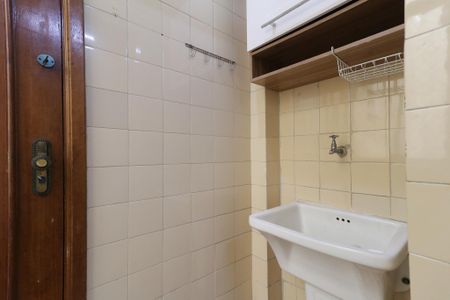 Apartamento para alugar com 65m², 2 quartos e 1 vagaÁrea de Serviço