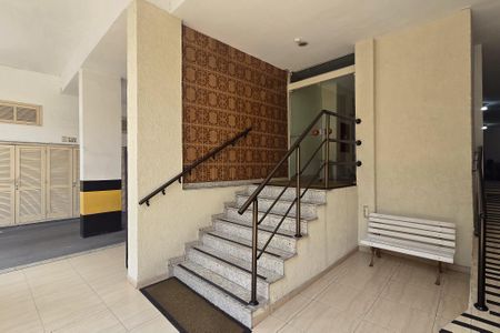 Apartamento para alugar com 65m², 2 quartos e 1 vagaHall de entrada