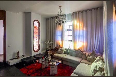 Casa à venda com 500m², 5 quartos e 4 vagasSala de Cinema