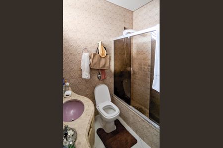 Casa à venda com 500m², 5 quartos e 4 vagasBanheiro do Quarto 3