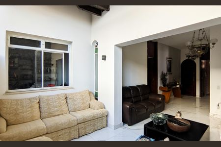 Casa à venda com 500m², 5 quartos e 4 vagasSala