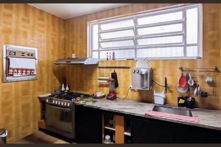 Casa à venda com 500m², 5 quartos e 4 vagasCozinha