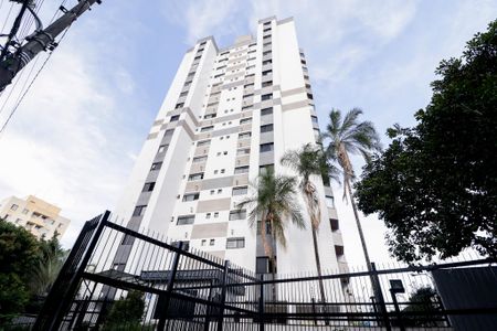 Apartamento à venda com 90m², 3 quartos e 2 vagasFachada