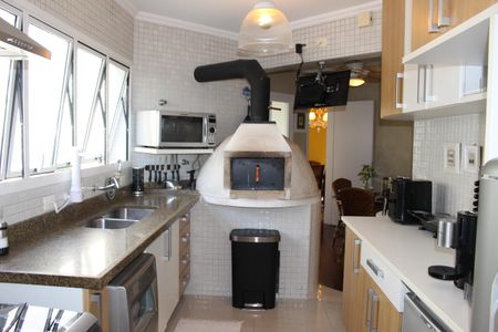 Apartamento à venda com 208m², 3 quartos e 3 vagasCozinha