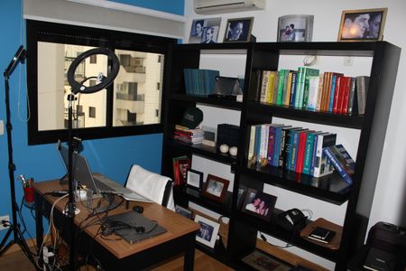 Apartamento à venda com 208m², 3 quartos e 3 vagasEscritório