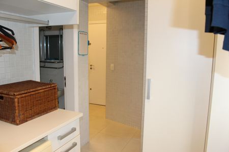 Apartamento à venda com 208m², 3 quartos e 3 vagasÁrea de Serviço