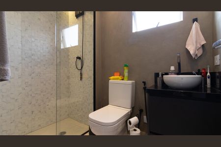 Apartamento à venda com 68m², 2 quartos e 1 vaga Apartamento à venda com 68m², 2 quartos e 1 vagaBanheiro
