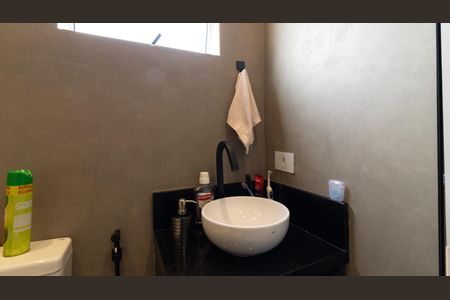 Apartamento à venda com 68m², 2 quartos e 1 vaga Apartamento à venda com 68m², 2 quartos e 1 vagaBanheiro