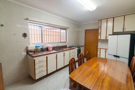 Casa à venda com 126m², 3 quartos e 2 vagasCozinha