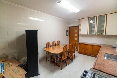 Casa à venda com 126m², 3 quartos e 2 vagasCozinha
