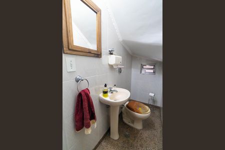 Casa à venda com 126m², 3 quartos e 2 vagasLavabo