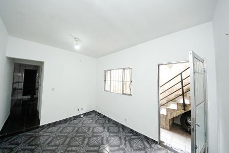 Casa à venda com 250m², 6 quartos e 2 vagas Casa à venda com 250m², 6 quartos e 2 vagasSala - CASA TERREA