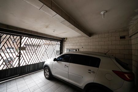 Casa à venda com 250m², 6 quartos e 2 vagas Casa à venda com 250m², 6 quartos e 2 vagasGaragem