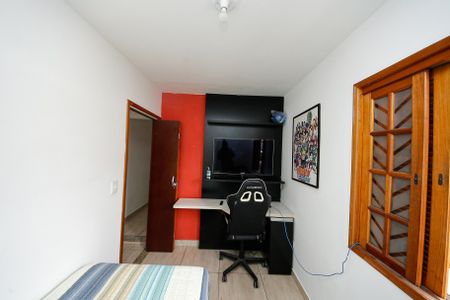 Casa à venda com 250m², 6 quartos e 2 vagas Casa à venda com 250m², 6 quartos e 2 vagasQuarto 1 - CASA CIMA