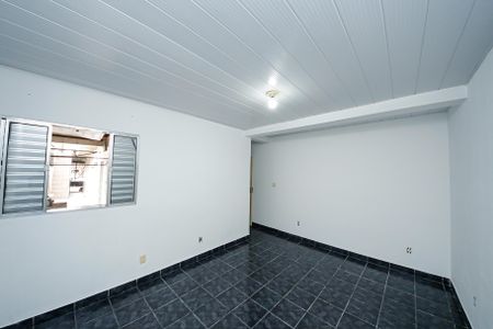 Casa à venda com 250m², 6 quartos e 2 vagas Casa à venda com 250m², 6 quartos e 2 vagasSuíte - CASA TERREA