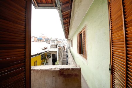 Casa à venda com 250m², 6 quartos e 2 vagas Casa à venda com 250m², 6 quartos e 2 vagasVaranda Quarto 2 - CASA CIMA
