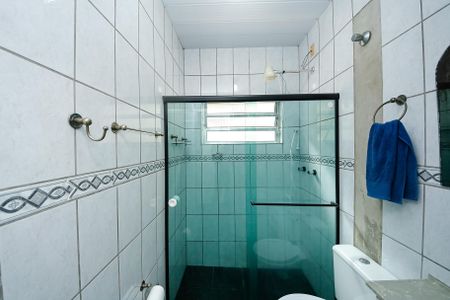 Casa à venda com 250m², 6 quartos e 2 vagas Casa à venda com 250m², 6 quartos e 2 vagasBanheiro - CASA TERREA