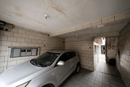Casa à venda com 250m², 6 quartos e 2 vagas Casa à venda com 250m², 6 quartos e 2 vagasGaragem