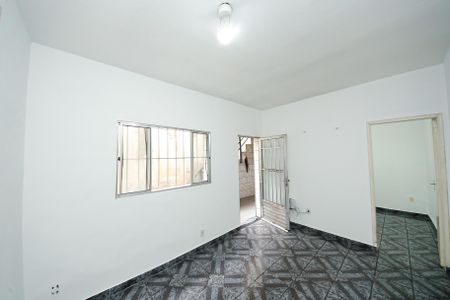 Casa à venda com 250m², 6 quartos e 2 vagas Casa à venda com 250m², 6 quartos e 2 vagasSala - CASA TERREA