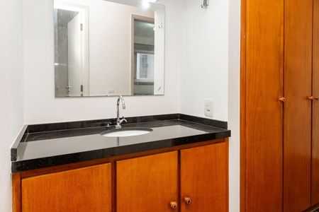 Apartamento para alugar com 76m², 2 quartos e 1 vagaBanheiro