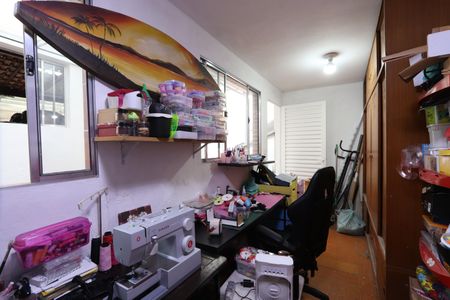 Casa à venda com 110m², 2 quartos e 2 vagasOficina