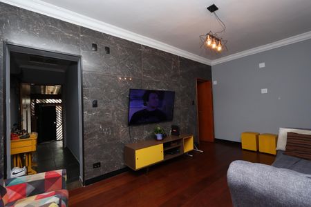 Casa à venda com 110m², 2 quartos e 2 vagasSala