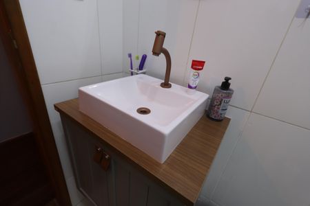 Casa à venda com 110m², 2 quartos e 2 vagasBanheiro