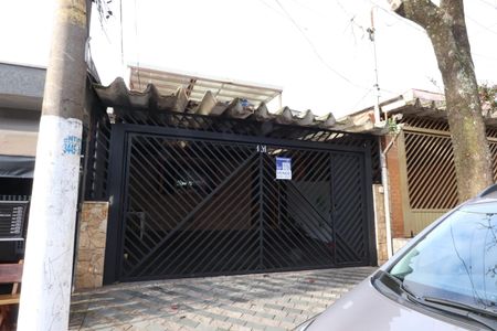 Casa à venda com 110m², 2 quartos e 2 vagasFachada