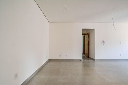 Apartamento à venda com 68m², 2 quartos e 2 vagasSala