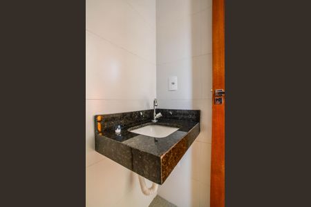 Apartamento à venda com 68m², 2 quartos e 2 vagasBanheiro da Suíte