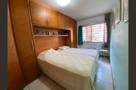 Apartamento à venda com 80m², 2 quartos e 2 vagasQuarto 2 - Suite