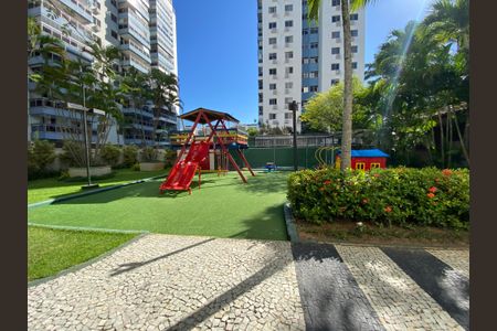 Apartamento à venda com 80m², 2 quartos e 2 vagasÁrea comum - Playground