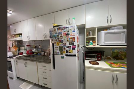 Apartamento à venda com 80m², 2 quartos e 2 vagasCozinha