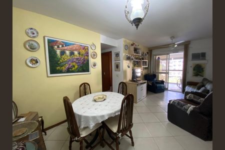 Apartamento à venda com 80m², 2 quartos e 2 vagasSala