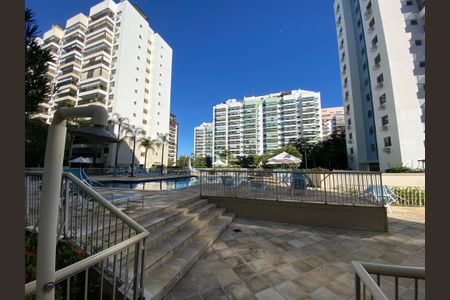 Apartamento à venda com 80m², 2 quartos e 2 vagasÁrea comum - Piscina