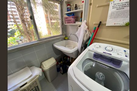 Apartamento à venda com 80m², 2 quartos e 2 vagasÁrea de Serviço