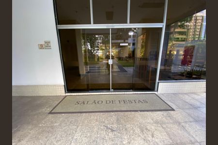 Apartamento à venda com 80m², 2 quartos e 2 vagasÁrea comum - Salão de festas