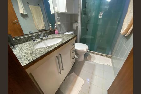 Apartamento à venda com 80m², 2 quartos e 2 vagasBanheiro Social