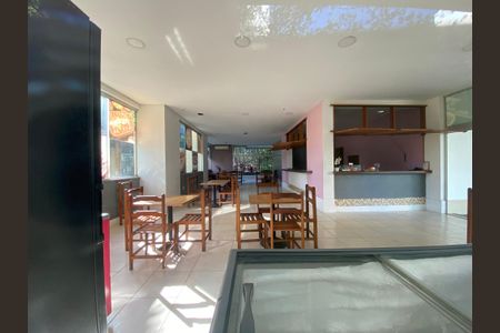 Apartamento à venda com 80m², 2 quartos e 2 vagasRestaurante