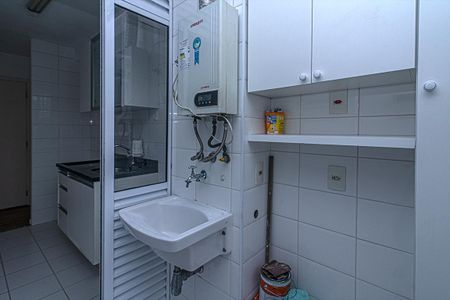 Apartamento para alugar com 65m², 3 quartos e 1 vagaÁrea de Serviço