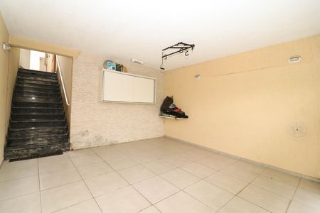 Casa para alugar com 180m², 2 quartos e 2 vagas Casa para alugar com 180m², 2 quartos e 2 vagasGaragem