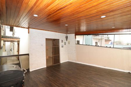 Casa para alugar com 180m², 2 quartos e 2 vagas Casa para alugar com 180m², 2 quartos e 2 vagasVaranda da Sala