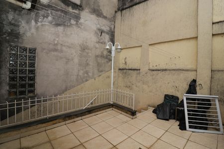 Casa para alugar com 180m², 2 quartos e 2 vagas Casa para alugar com 180m², 2 quartos e 2 vagasÁrea comum - Churrasqueira