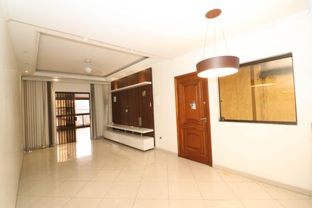 Sala de casa para alugar com 2 quartos, 180m² em Vila Ristori, Guarulhos